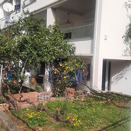 Apartman Lea Tučepi エクステリア 写真