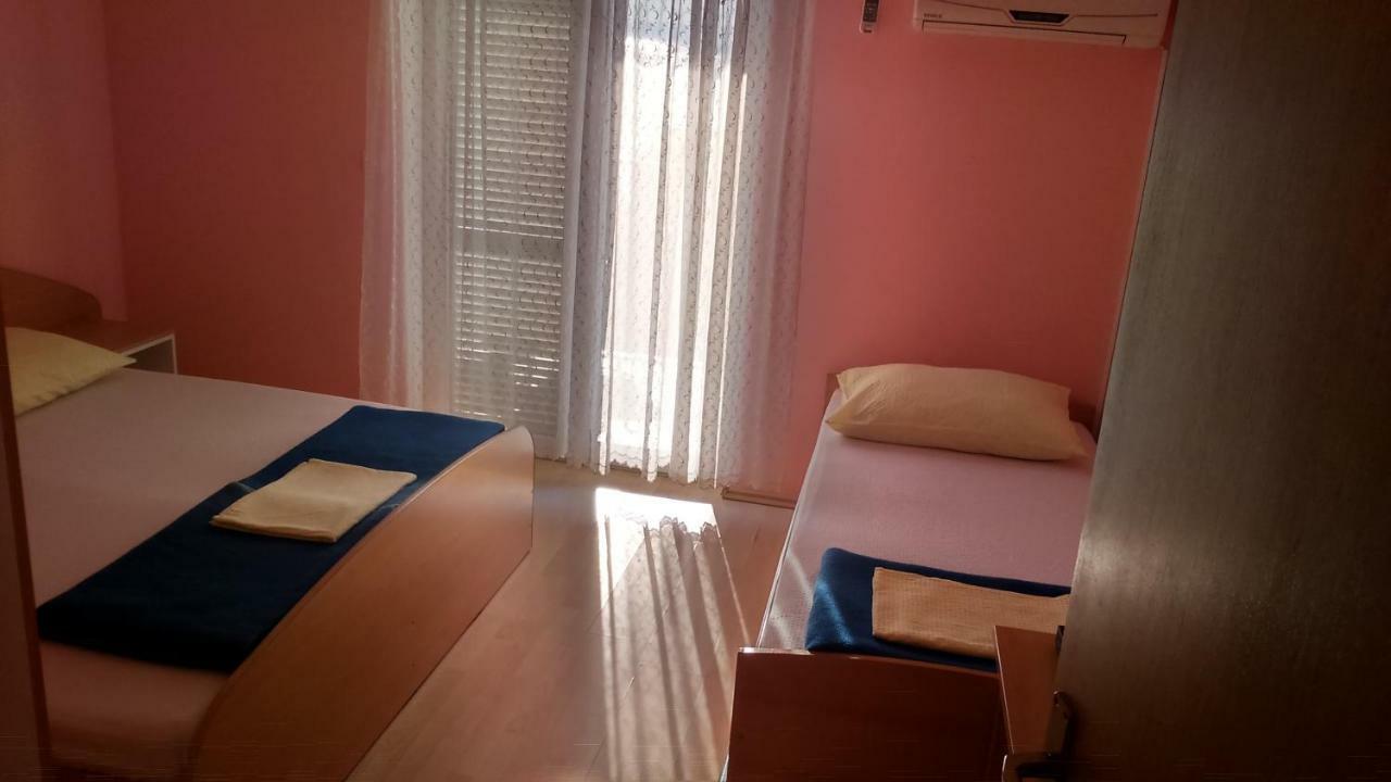 Apartman Lea Tučepi エクステリア 写真